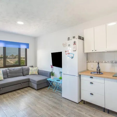 Rainbow Amadores Appartement
