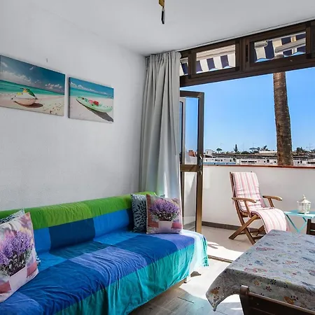 Rainbow Amadores アパート