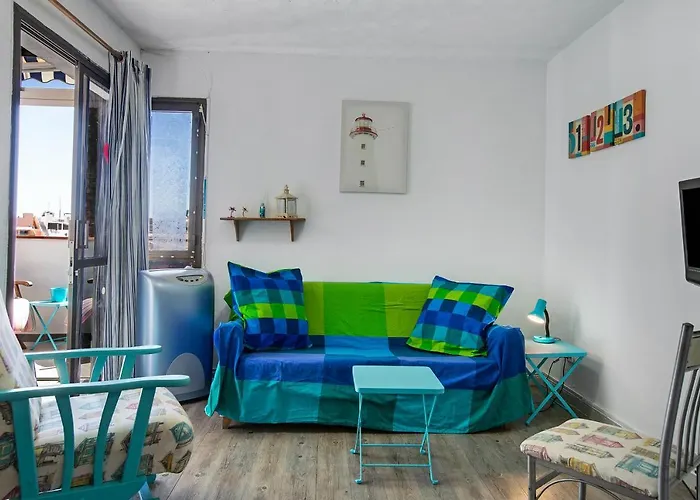 Apartament Rainbow Amadores *