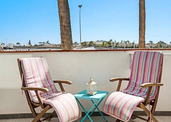 Rainbow Amadores Apartament